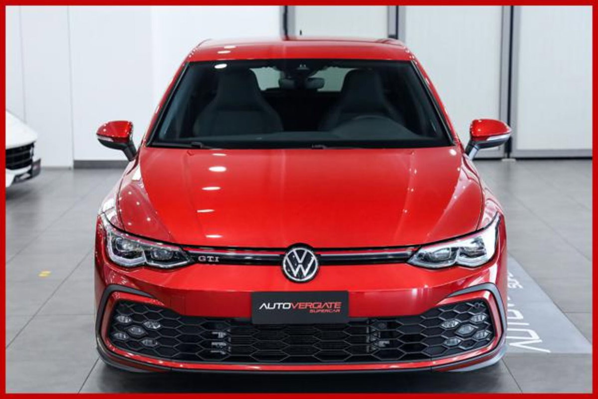 Volkswagen Golf 2.0 TSI GTI DSG (2)