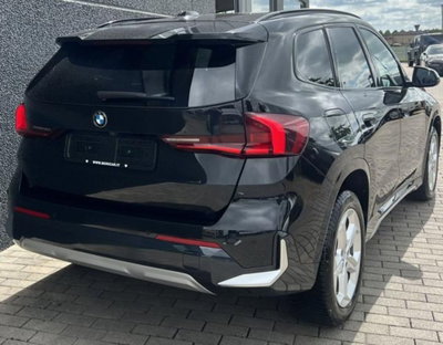 BMW X1 iX1 edrive 20 Limited Edition X-Line (10)