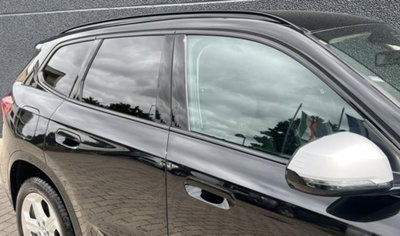 BMW X1 iX1 edrive 20 Limited Edition X-Line (14)