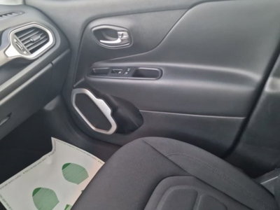 Jeep Renegade 1.6 Mjt 120 CV Limited (17)