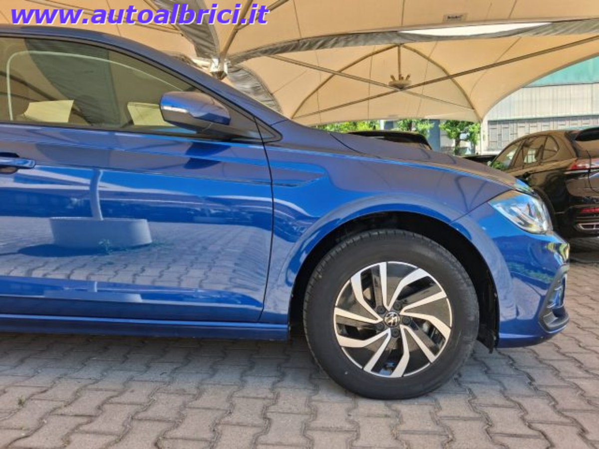Volkswagen Polo 1.0 tsi Life 95cv dsg (12)