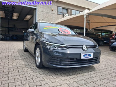 Volkswagen Golf Variant 1.0 eTSI EVO DSG Life (2)