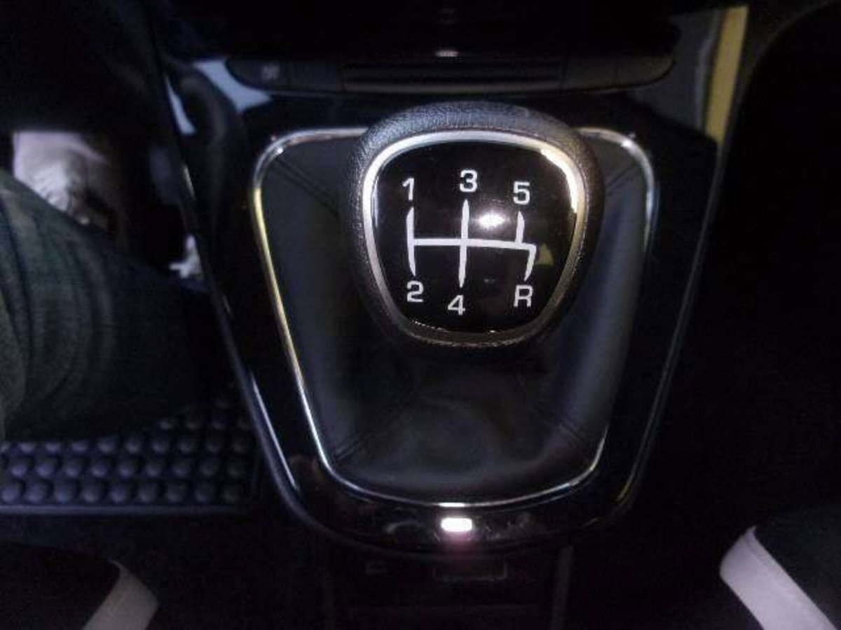 Lancia Ypsilon 1.2 69 CV 5 porte Gold (15)