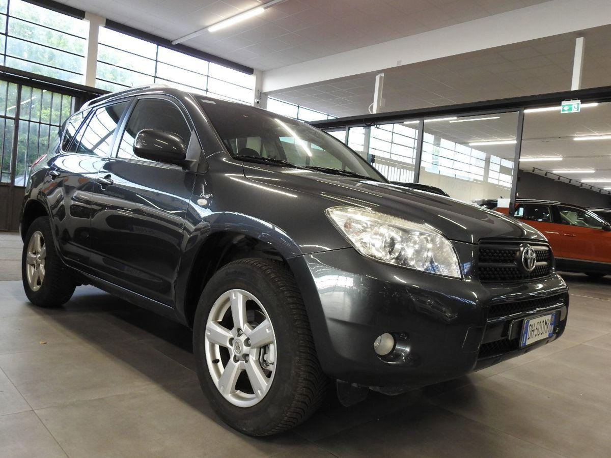 Toyota Rav4 2.2 D-4D 136 CV DPF Sol