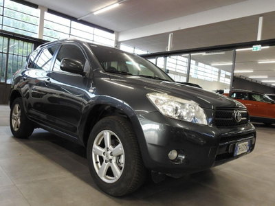 Toyota Rav4 2.2 D-4D 136 CV DPF Sol usata