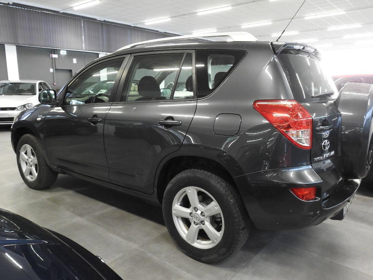 Toyota Rav4 2.2 D-4D 136 CV DPF Sol (3)