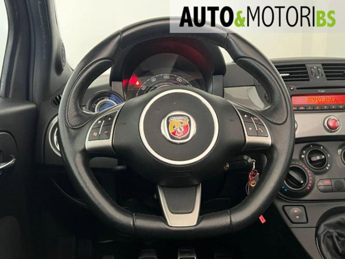 Abarth 500 Cabrio 1.4 Turbo T-Jet (11)