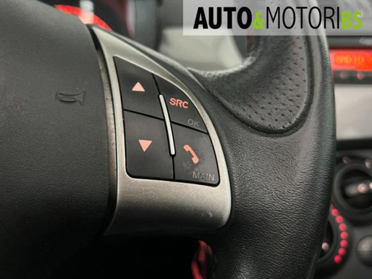 Abarth 500 Cabrio 1.4 Turbo T-Jet (18)