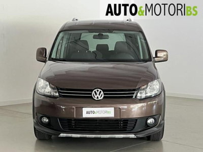Volkswagen Caddy 1.6 TDI 102 CV DSG 5p. Cross (2)