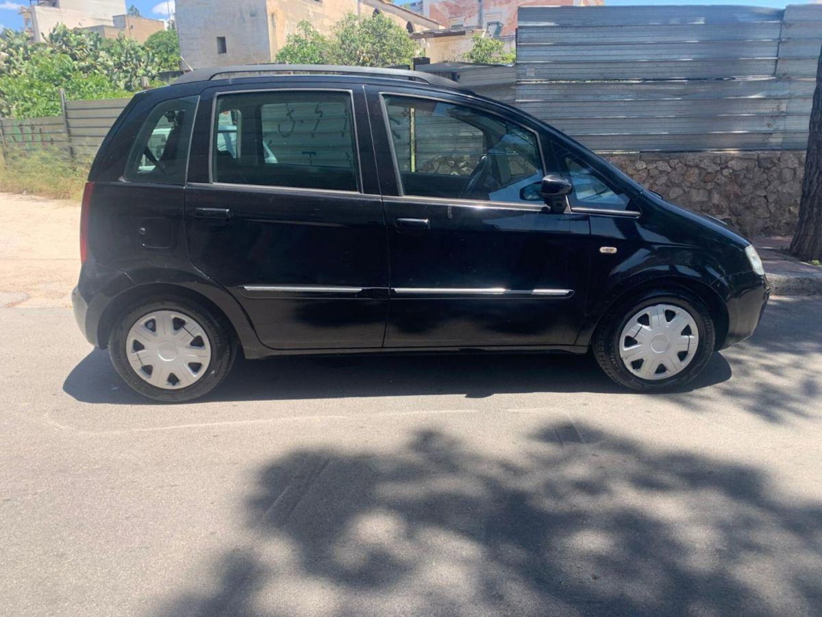 Fiat Idea 1.3 Multijet 16V 90 CV BlackLabel (4)