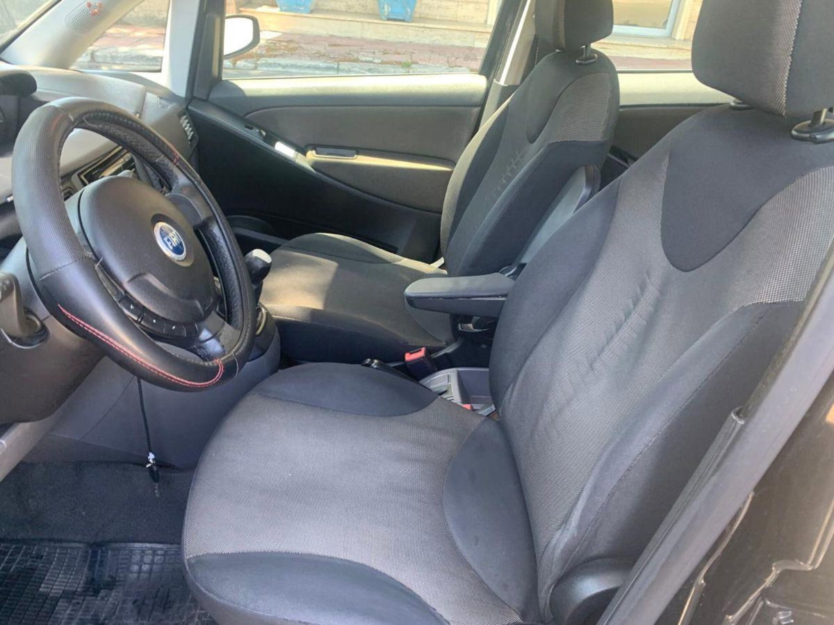Fiat Idea 1.3 Multijet 16V 90 CV BlackLabel (9)