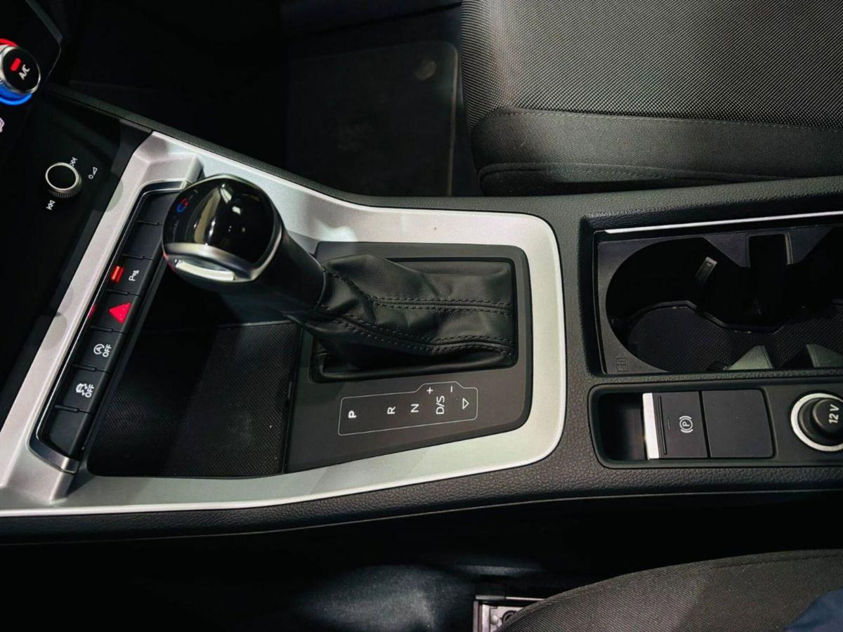 Audi Q3 35 TDI quattro S tronic Business Advanced (20)