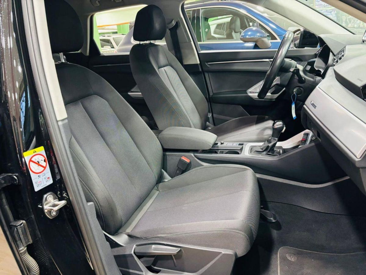 Audi Q3 35 TDI quattro S tronic Business Advanced (9)
