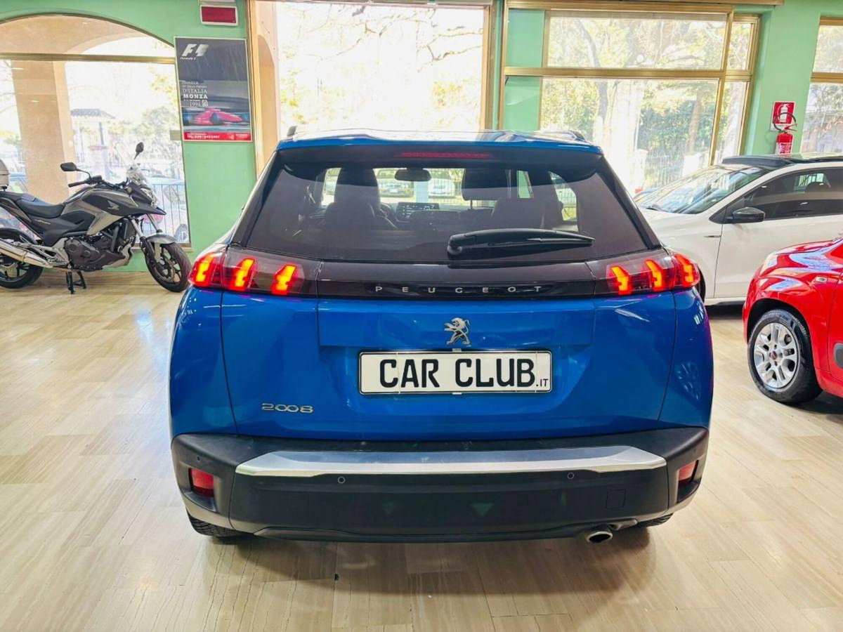 Peugeot 2008 BlueHDi 110 S&S Allure Pack (5)