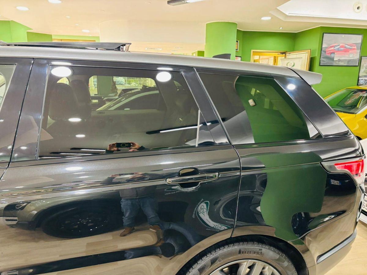 Land Rover Range Rover Sport 3.0 TDV6 HSE Dynamic (10)
