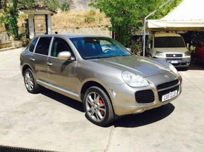 Porsche Cayenne 4.5 cat Turbo (4)