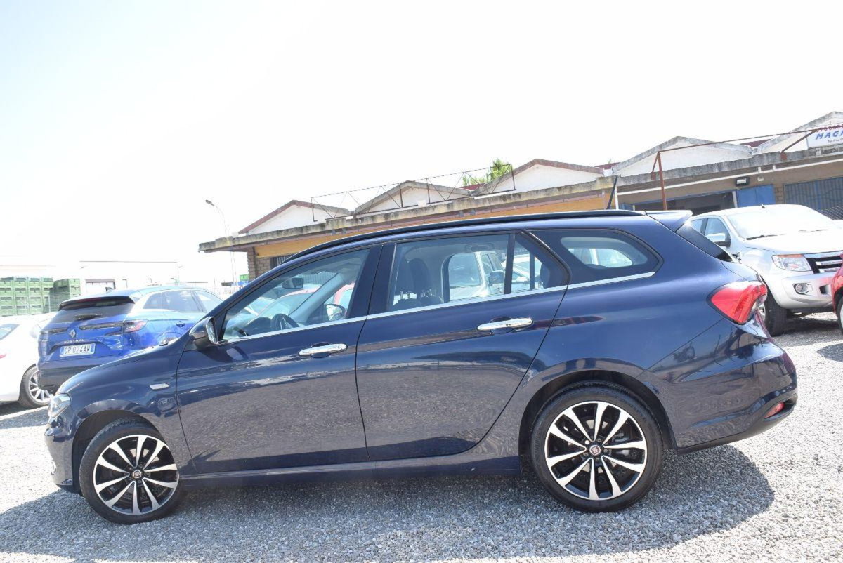 Fiat Tipo Station Wagon Tipo 1.6 Mjt S&S DCT SW Lounge (17)