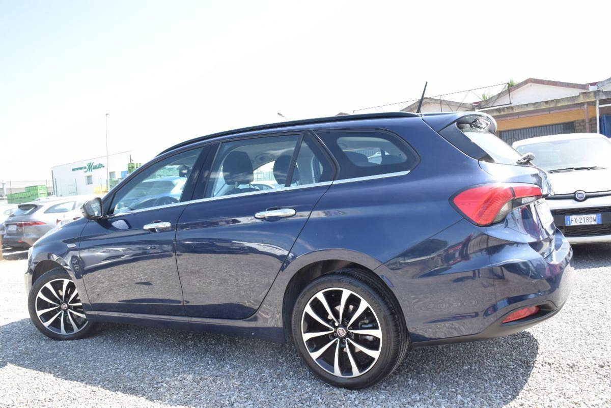 Fiat Tipo Station Wagon Tipo 1.6 Mjt S&S DCT SW Lounge (2)