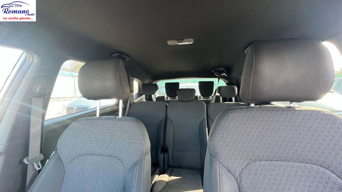 Kia Carens 1.7 CRDi 115 CV Class (8)