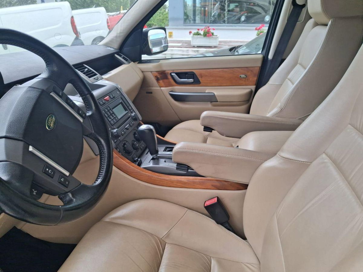 Land Rover Range Rover Sport 2.7 TDV6 HSE (6)