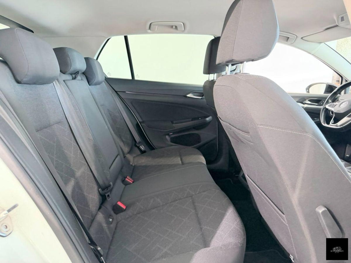 Volkswagen Golf Variant 2.0 TDI SCR DSG Style (15)