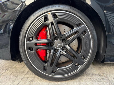 Mercedes-Benz Classe A 35 AMG 4Matic (12)