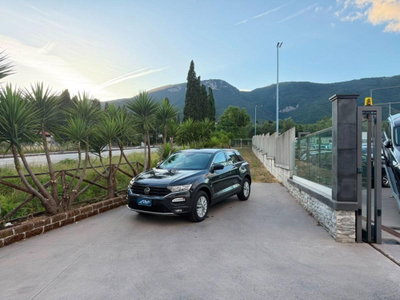 Volkswagen T-Roc 1.6 TDI SCR Advanced BlueMotion Technology usata
