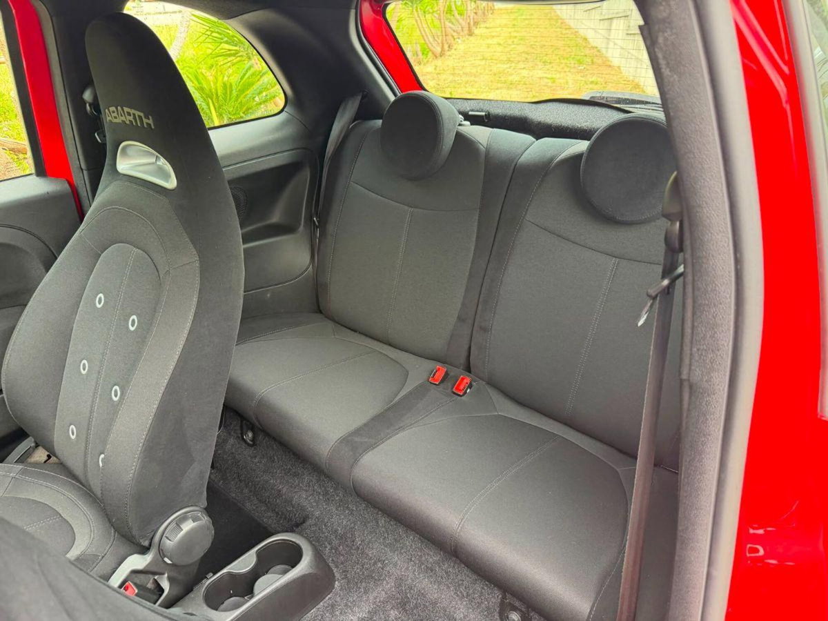 Abarth 595 595 1.4 Turbo T-Jet 145 CV (7)