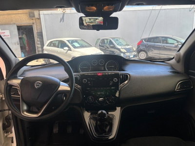 Lancia Ypsilon 1.3 MJT 16V 95 CV 5 porte S&S Gold (10)