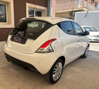 Lancia Ypsilon 1.3 MJT 16V 95 CV 5 porte S&S Gold (4)