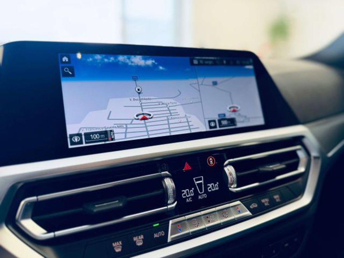 BMW Serie 3 318d mhev 48V MSport auto (16)