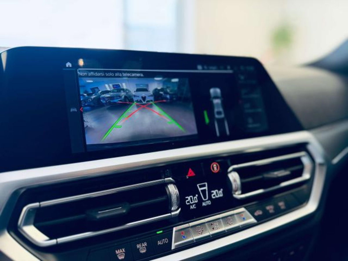 BMW Serie 3 318d mhev 48V MSport auto (17)