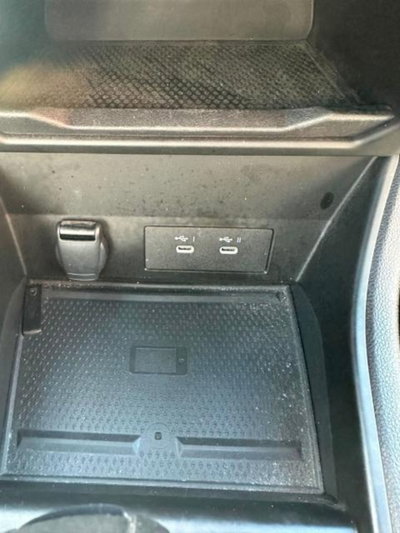 Renault Captur Plug-in Hybrid E-Tech 160 CV Techno (12)