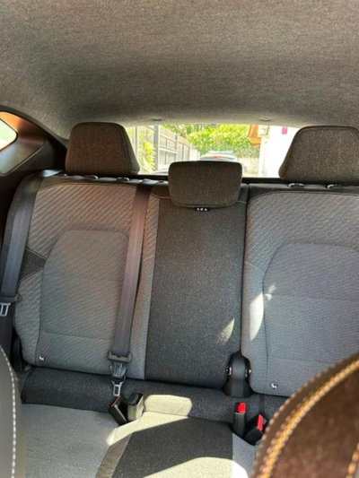 Renault Captur Plug-in Hybrid E-Tech 160 CV Techno (16)