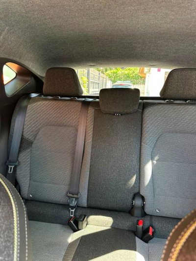 Renault Captur Plug-in Hybrid E-Tech 160 CV Techno (18)