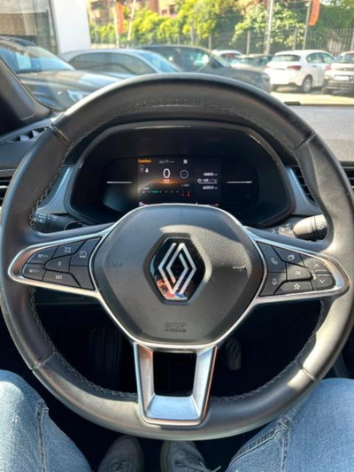 Renault Captur Plug-in Hybrid E-Tech 160 CV Techno (4)