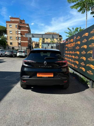 Renault Captur Plug-in Hybrid E-Tech 160 CV Techno (8)