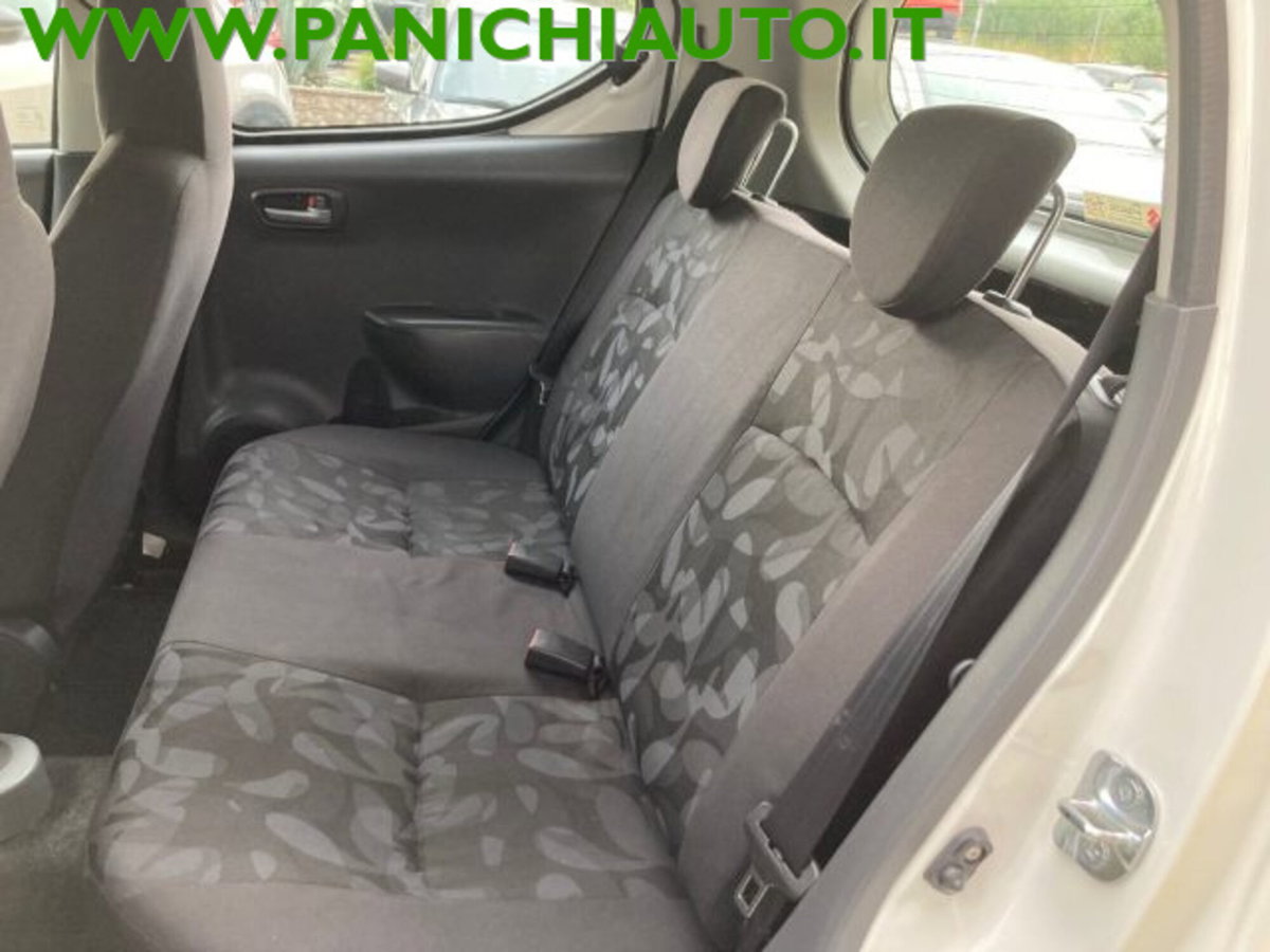Suzuki Alto 1.0 GLX (13)