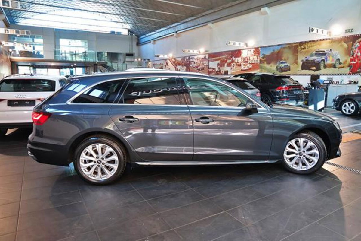 Audi A4 Avant 35 2.0 tdi mhev Business Advanced 163cv s-tronic (10)