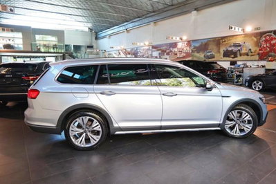 Volkswagen Passat Variant Alltrack 2.0 TDI 200 CV 4MOTION DSG (10)