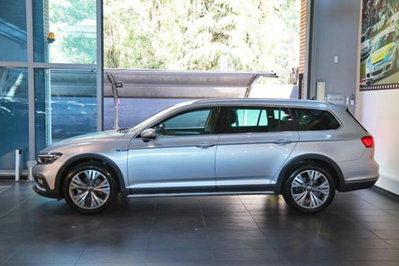 Volkswagen Passat Variant Alltrack 2.0 TDI 200 CV 4MOTION DSG (3)