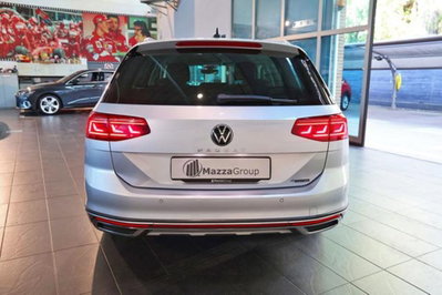 Volkswagen Passat Variant Alltrack 2.0 TDI 200 CV 4MOTION DSG (8)