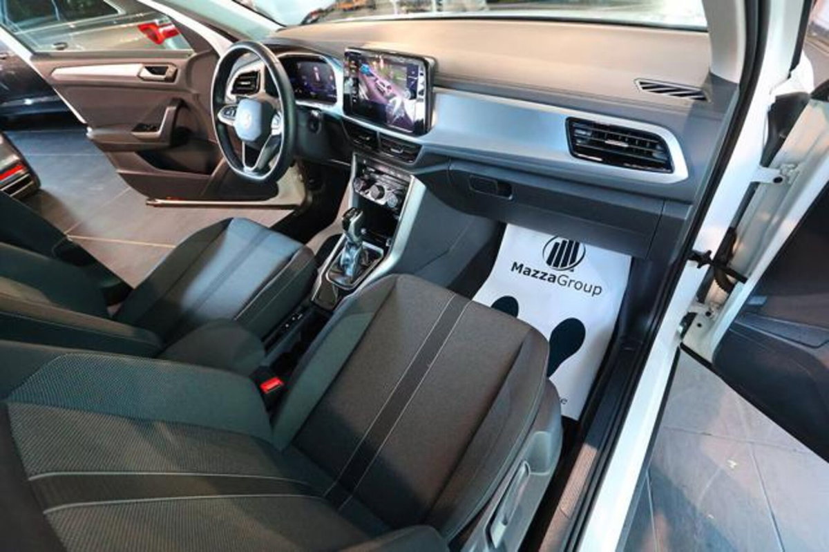 Volkswagen T-Roc 1.5 tsi Edition dsg (15)
