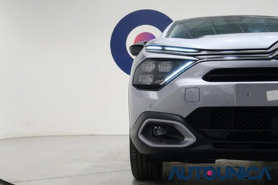 Citroen C4 PureTech 130 S&S Shine (12)
