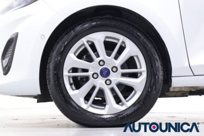 Ford Fiesta 1.1 75 CV 5 porte Titanium (13)