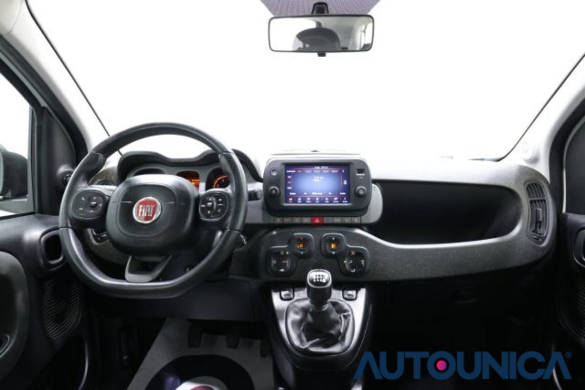 Fiat Panda 1.0 FireFly S&S Hybrid City Cross (10)