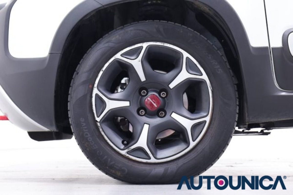 Fiat Panda 1.0 FireFly S&S Hybrid City Cross (13)