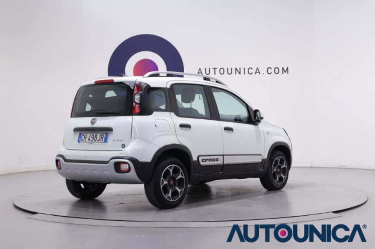 Fiat Panda 1.0 FireFly S&S Hybrid City Cross (14)