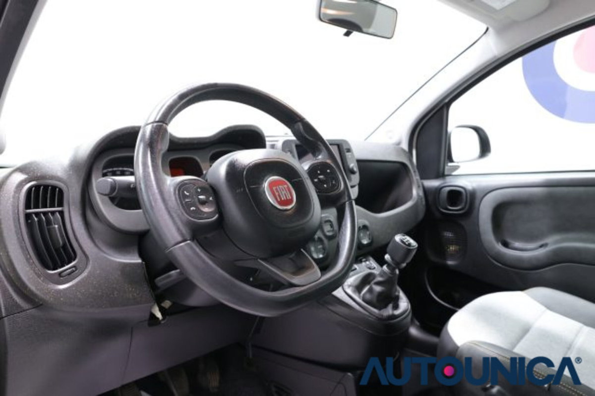 Fiat Panda 1.0 FireFly S&S Hybrid City Cross (5)