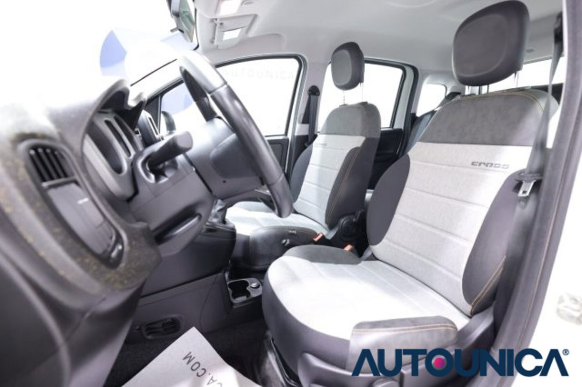 Fiat Panda 1.0 FireFly S&S Hybrid City Cross (6)